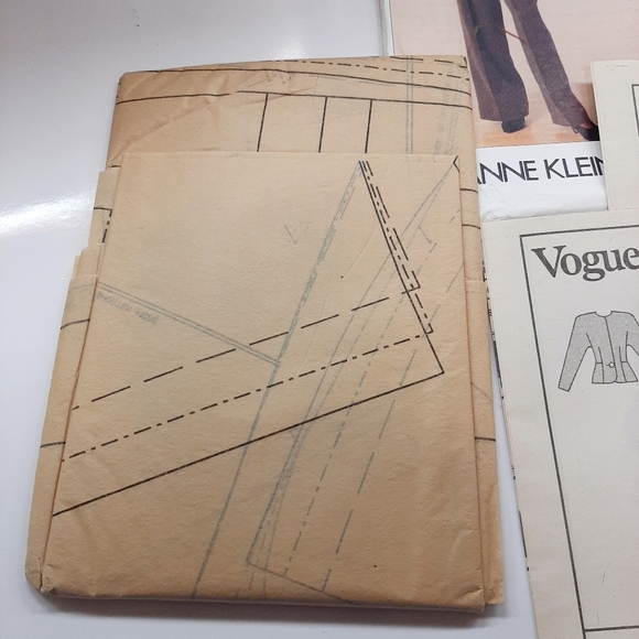 VOGUE ANNE KLEIN PATTERN # 2355 - Picture 9 of 10
